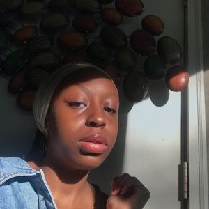 Meet your Posher, Ariana